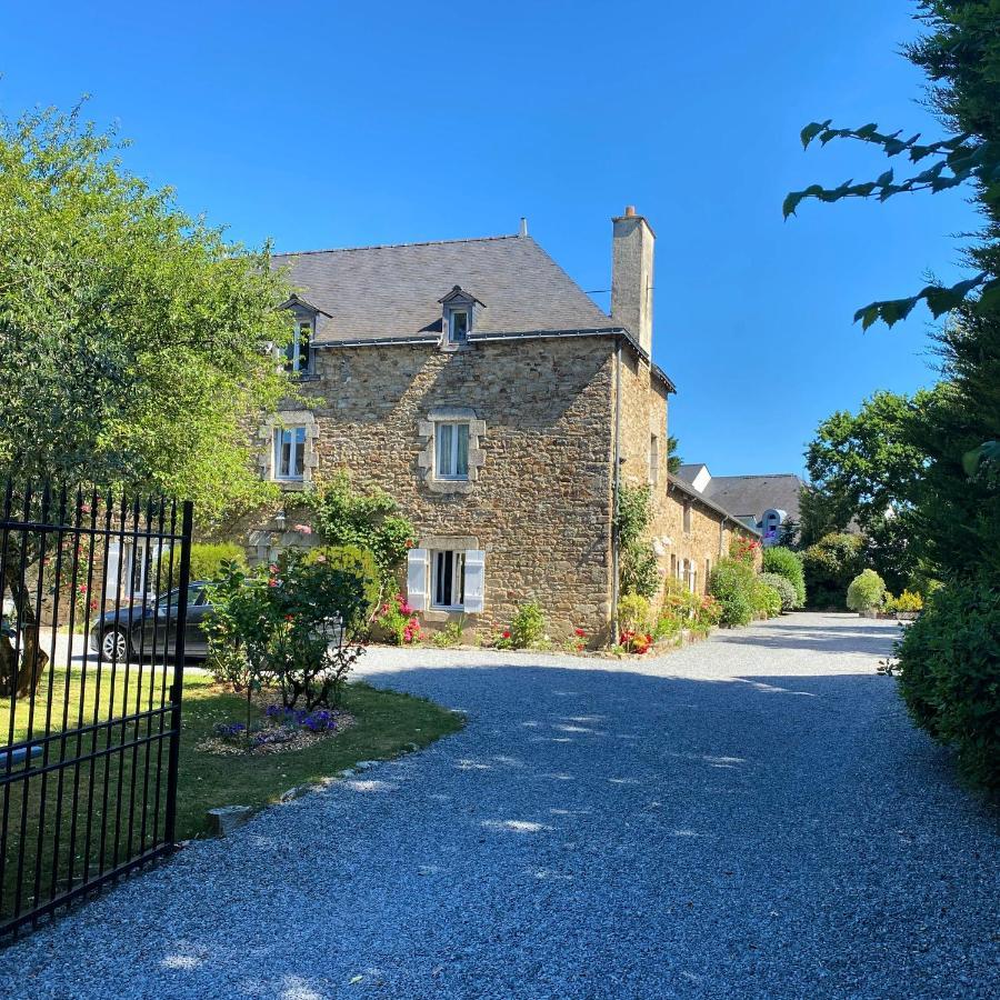 Manoir De Beaupre Bed & Breakfast Vannes Exterior photo